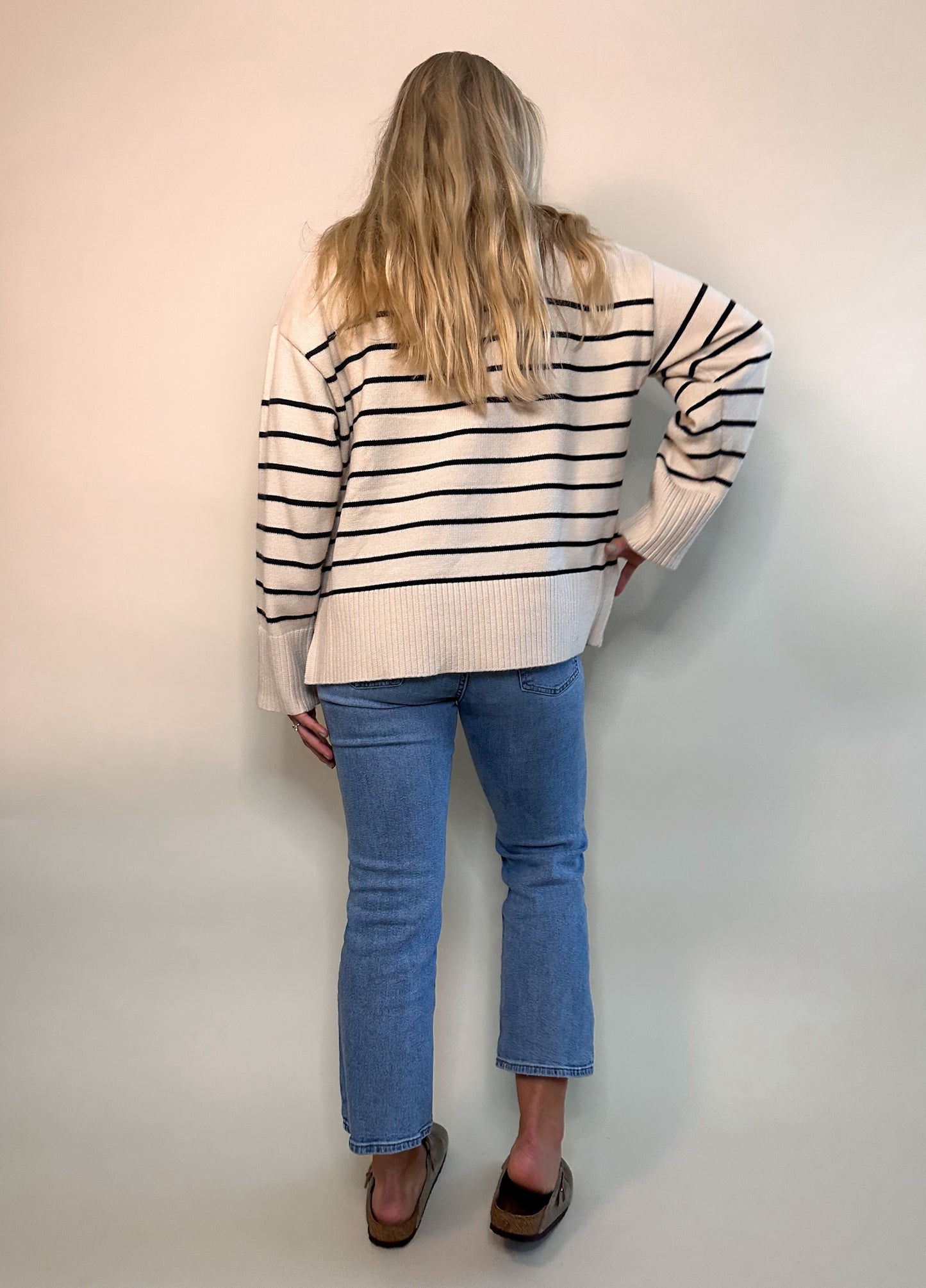 Fall Era Essential Striped Sweater - Black